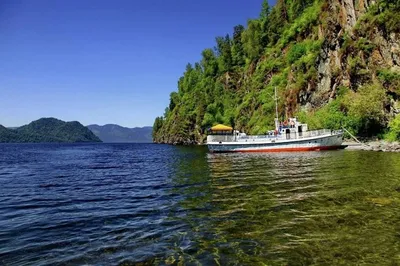 Обои с водопадами Телецкого озера: фантастические фотографии для рабочего стола