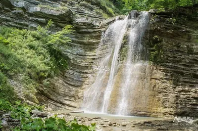Водопады Геленджика: загадочность и красота на одном фото