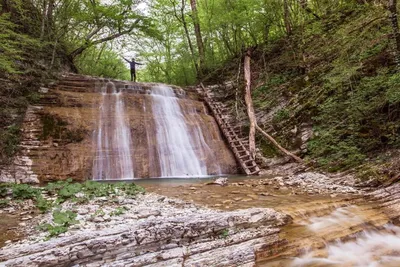 Фотографии водопадов Геленджика в разных форматах для скачивания