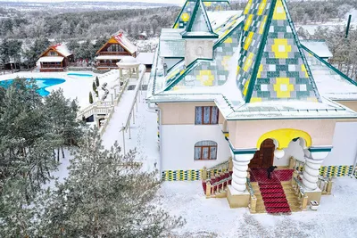 Зимняя стихия в Волгограде: Фотографии с выбором формата