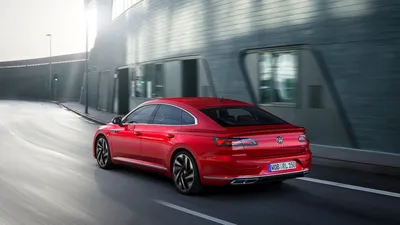 Volkswagen Arteon 2023: фото с экстерьером