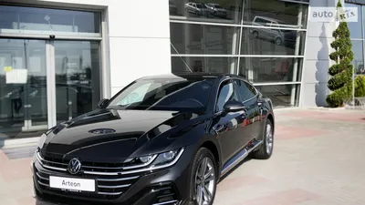 Volkswagen Arteon 2023: фото в стиле гонок