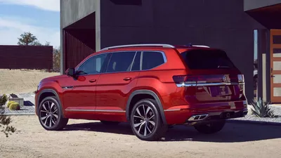 Фото Volkswagen Atlas 2023 в действии