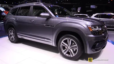 Фотографии Volkswagen Atlas 2023 на дороге