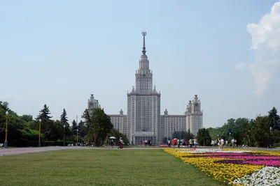 Воробьевы горы на фото: погружение в мир горных вершин и величественных видов 