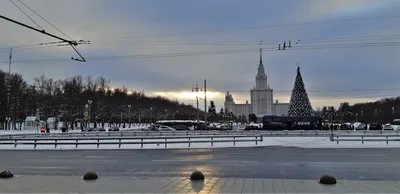 Зимние визуальные впечатления: Воробьевы горы на изображениях