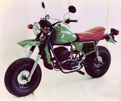 Фотография Восход мотоцикла для использования в рекламе