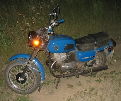Изображение мотоцикла Восход в формате png для веб-страниц