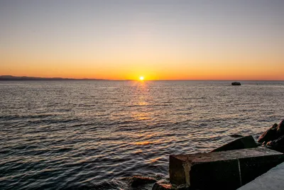 Фото восхода солнца над морем