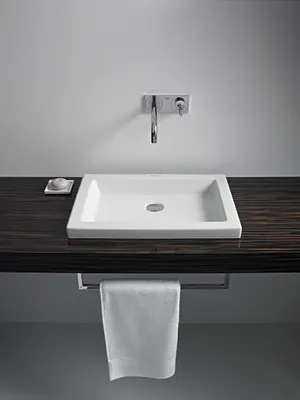 19) Фото ванной комнаты с встраиваемыми раковинами в новом дизайне