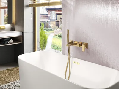 Ванная комната с встроенной ванной: стиль и комфорт