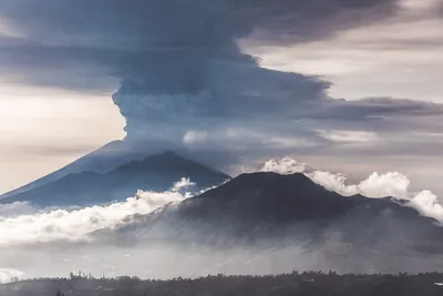 Фото вулкана Агунг в формате png