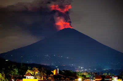 Вулкан Агунг во всей своей красе: Фотографии HD