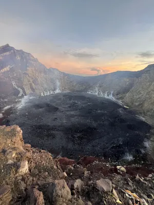 Фото вулкана Агунг в разрешении 4K