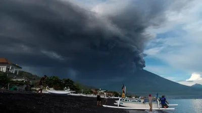 Уникальные снимки вулкана Агунг