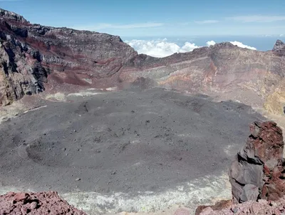 Великолепный Вулкан Батур: Захватывающие моменты в фотографиях
