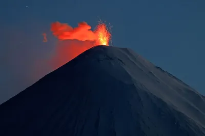 Безымянный вулкан в объективе камеры