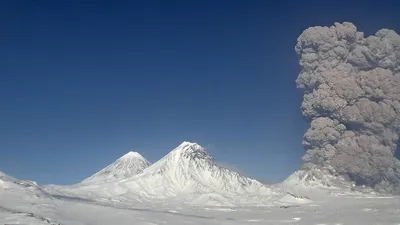 Загадочная красота безымянного вулкана на фото