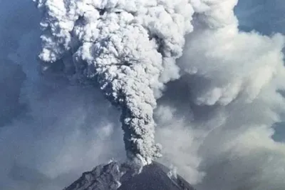 Впечатляющее фото безымянного вулкана