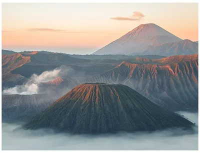 Красочное изображение вулкана Бромо в 4K разрешении