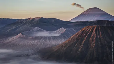 Фотография вулкана Бромо с высоты птичьего полета