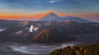 Арт-фото вулкана Бромо в хорошем качестве