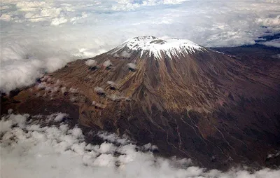 Вулкан килиманджаро фотографии