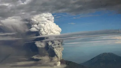 Вулкан Мерапи: лучшие изображения для скачивания.