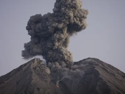 Вулкан Мерапи в изумительной красе: впечатляющее фото