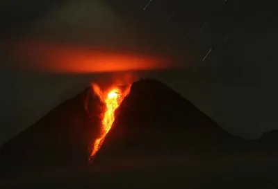 Вулкан Мерапи: лучшие снимки 2024 года