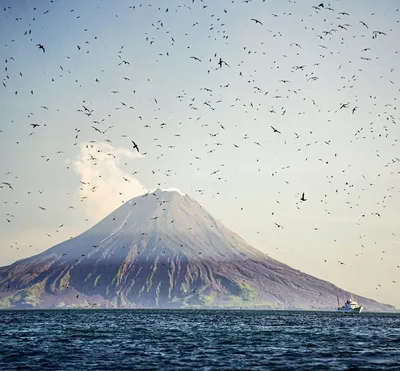 Вулкан Тятя: великолепные кадры природы