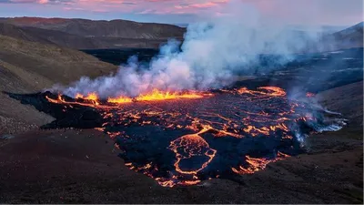 Вулканическая красота: Фотографии горящего вулкана