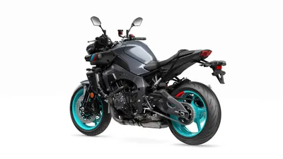 Yamaha MT-10 на фоне природы: соединение силы и красоты