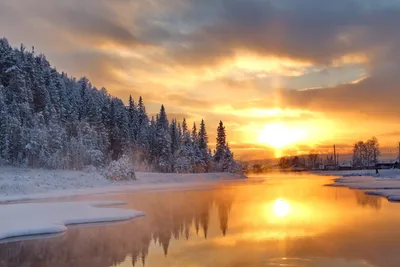 Ледяные краски небес: Закат зимой в изображении
