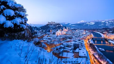 Зимние отражения Зальцбурга: Фотографии города в ледяном зеркале