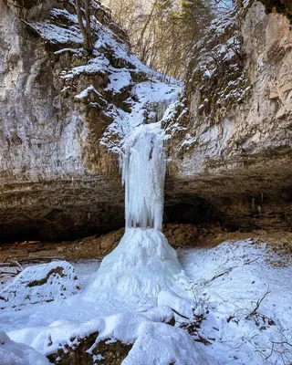 4K фотографии замерзших водопадов