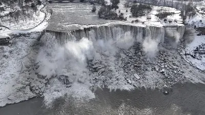 Изображение замерзшего ниагарского водопада для скачивания