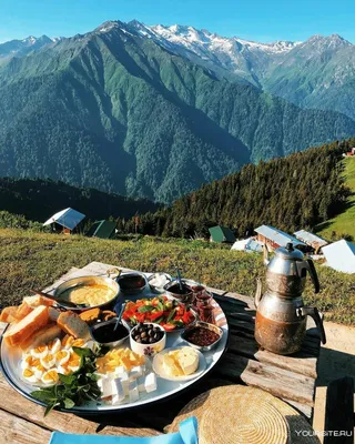 Фото завтрака в горах: приятная традиция в исключительном месте