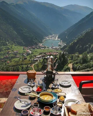 Завтрак в горах: волшебный ритуал среди природы