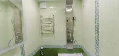 Освежите свою ванную комнату с зеленой плиткой