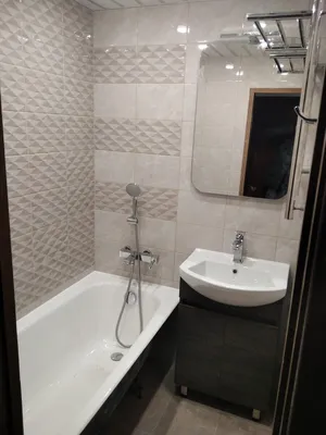 HD фото зеркальных потолков в ванной комнате