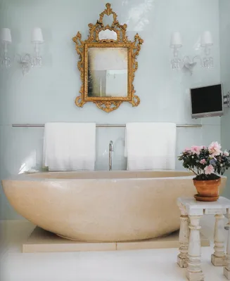 Зеркало над ванной - выберите размер и формат изображения для скачивания (JPG, PNG, WebP)