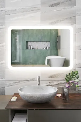 Фото ванной комнаты с зеркалом над ванной