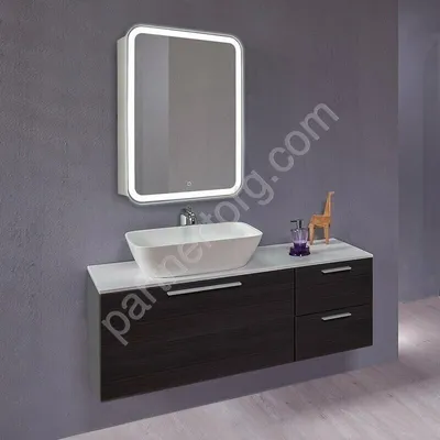 Арт-изображение зеркала шкафа для ванной