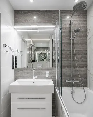 Фокус на функциональности: зеркало в ванной