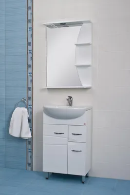 Зеркало в ванную с полочкой - фото в хорошем качестве