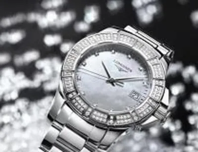 Блеск и стиль: Фото прекрасных женских часов Longines