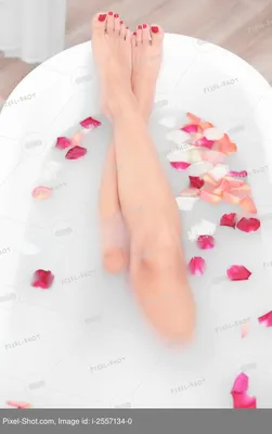 Фото женских ножек в ванной: HD, Full HD, 4K изображения для скачивания