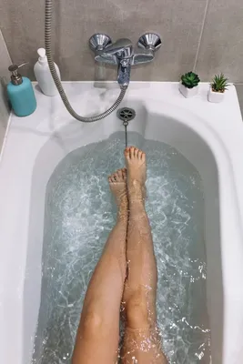 Женские ножки в ванной: красивые картинки для скачивания