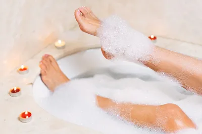 Фото женских ног в ванной - Full HD изображения для скачивания бесплатно